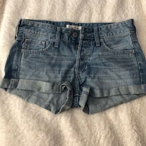 Hollister Co boyfriend shorts size 25